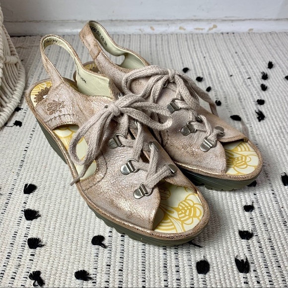 Fly London Ylfa Luna Rose Gold Wedge Sandal - Picture 1 of 9